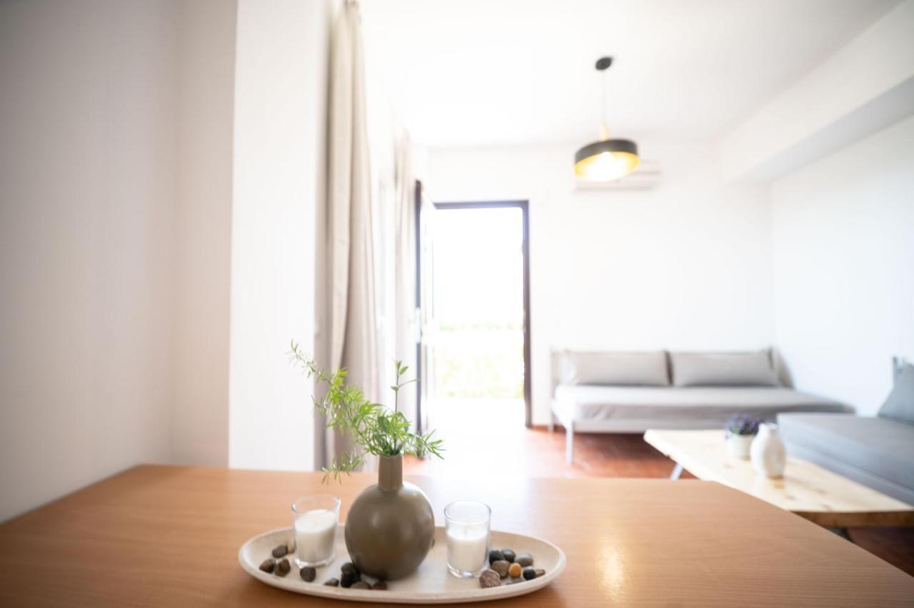 Christoforos Apartments Lurdáta Kültér fotó