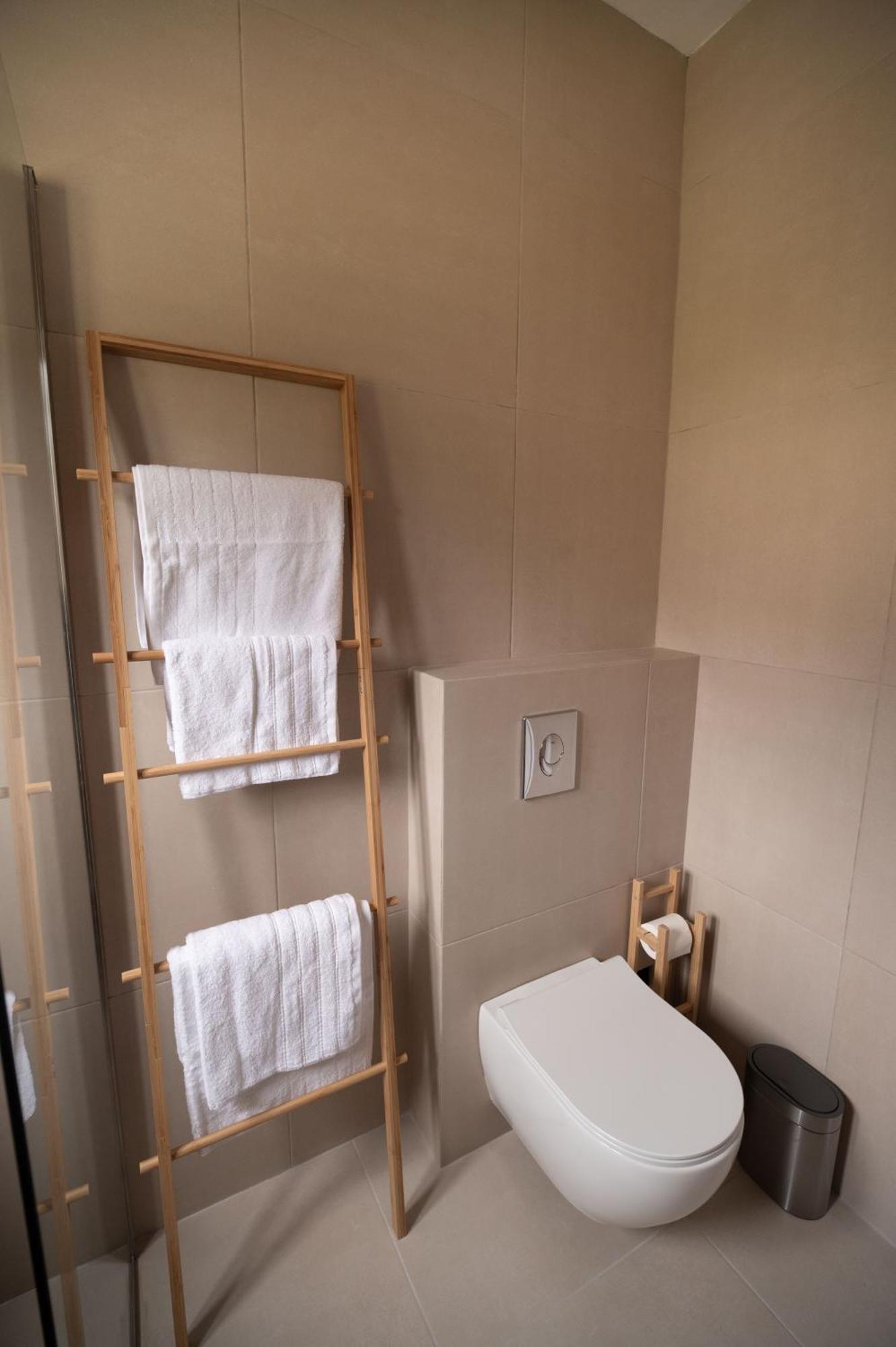 Christoforos Apartments Lurdáta Kültér fotó