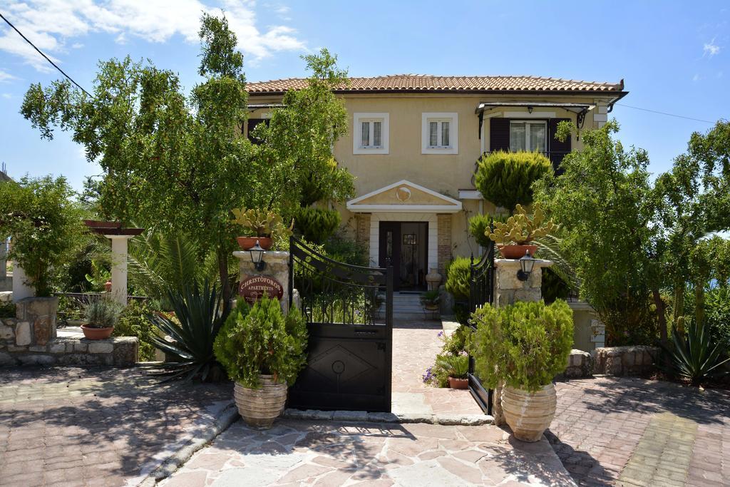 Christoforos Apartments Lurdáta Kültér fotó